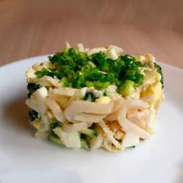 Салат с кальмаром Салат с кальмаром