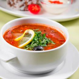 Солянка мясная по-домашнему Солянка мясная по-домашнему