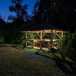 Аренда средней беседки камыш Аренда средней беседки камыш